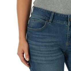 Women's Wrangler Essential Bootcut Jean #112317173 -Outlet Cowgirl Closet Store 48caab8591a8712afe9941e493b31381