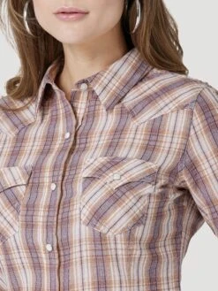 Women's Wrangler Retro Snap Front Shirt #112327257 -Outlet Cowgirl Closet Store a4ff3a4df41c17c8e2795169c1327624